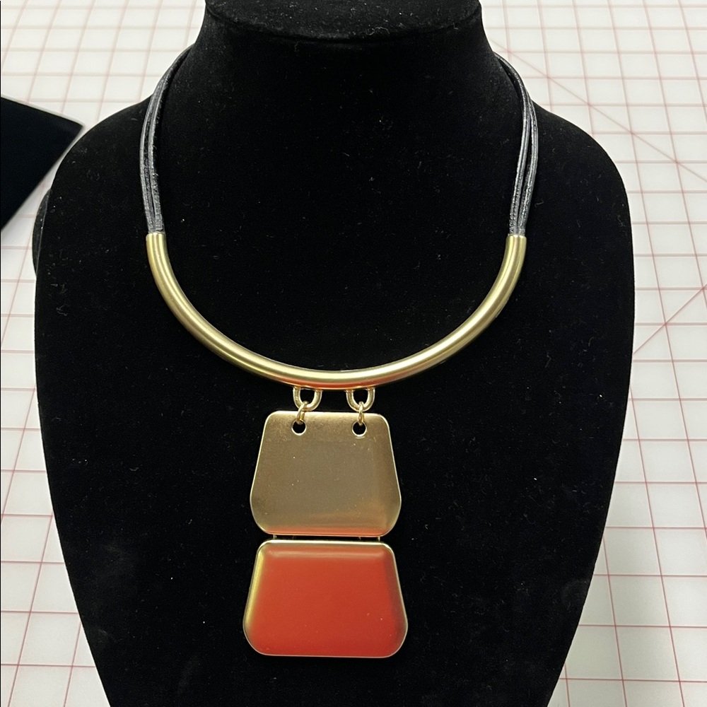 CHICO'S Gold Tone Modern Square Pendant Statement Necklace Leather Cord w Chain - Picture 1 of 10